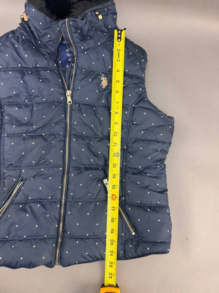 US Polo Assn. Chaleco acolchado a lunares azul marino con cremallera completa para mujer talla L Foto 4 de 4