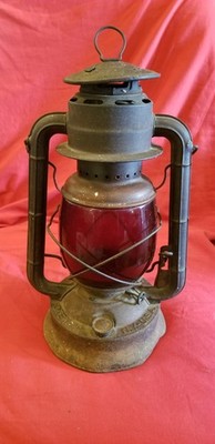 Antique Dietz No. 2 D Lite Kerosene Railroad Lantern Red Globe 13'' CLEAN glass!