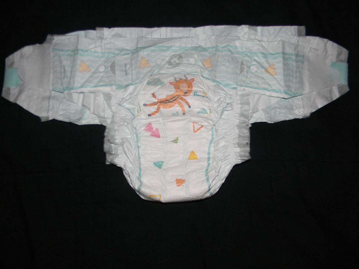 I have 2 sample Pampers size 8 with double tabs 0ver 41+Lbs will