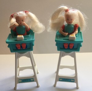 Vintage Lot of 2 1998 Barbie Kelly Baby Toddler Doll highchair McDonald