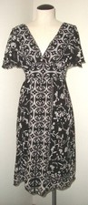 WHITE HOUSE BLACK MARKET SILK FULLY LINED BLACK & WHITE FLORAL PRINT TEA DRESS S