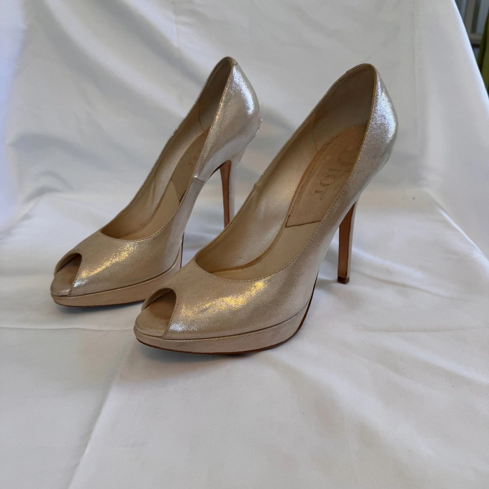 Escarpins à bout ouvert Dior Champagne Perle Taille 8