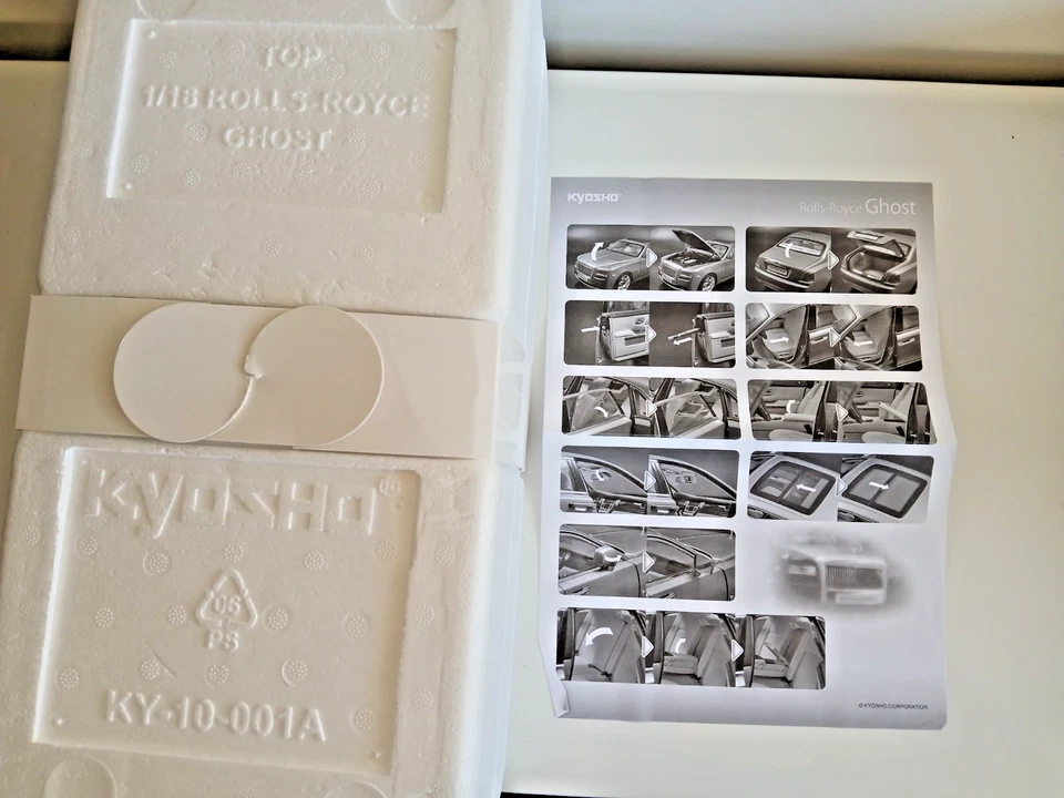 1:18 Kyosho Rolls Royce Ghost Diamond Black - Image 2 of 4