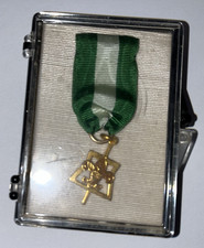 Vintage CUB SCOUTS Scouters Key Award Pin on Green & White Ribbon BSA Boy Scouts