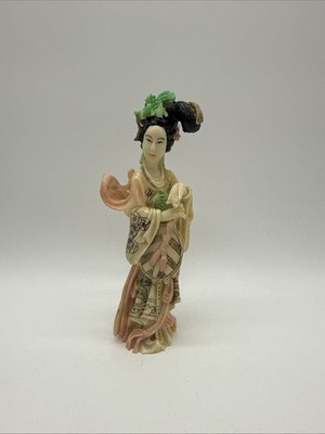 Chinese Hand Carved Resin Lady Vintage Figurine Elegant Asian Decor 6  Small