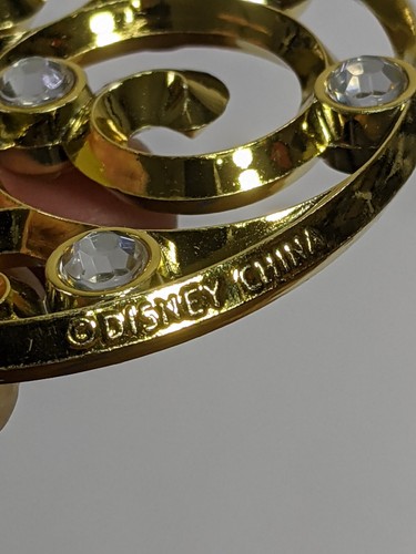 Disney Mickey Mouse Adorno Tono Dorado Estrás Tela Dorada Colgador China - Imagen 4 de 8