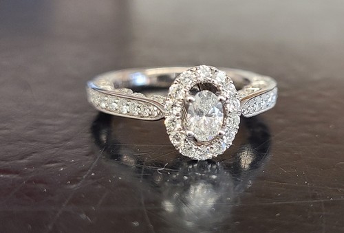 DISNEY ENCHANTED "ARIEL" - 14K White Gold - 1/3 CT Oval Diamond Engagement Ring - Picture 3 of 24