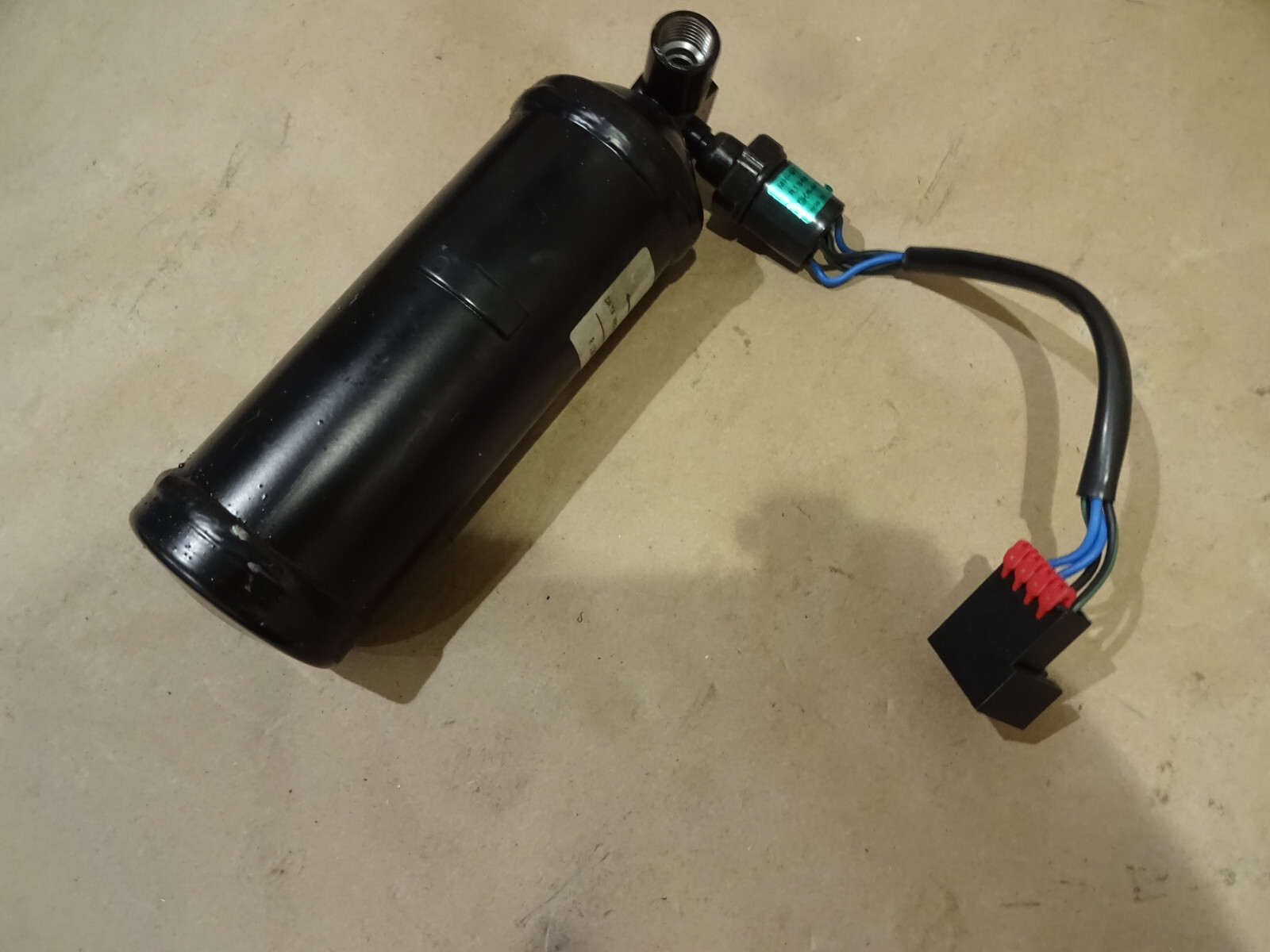 Ferrari 456, 355 - A/C Dryer Bottle With Pressostat - P/N 63934300