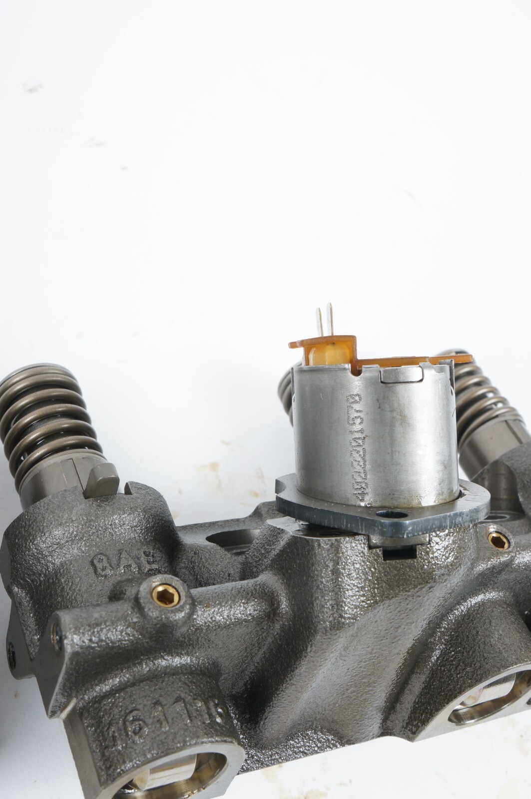 2015 - 2020 BENTLEY MULSANNE 6.8L CAMSHAFT VALVE TAPPET LEFT DRIVER SIDE OEM