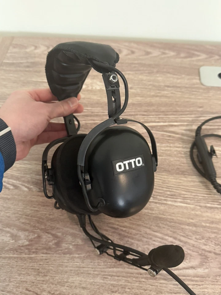 OTTO V4 Headset for Motorola READ DESCRIPTION - Image 3 of 4