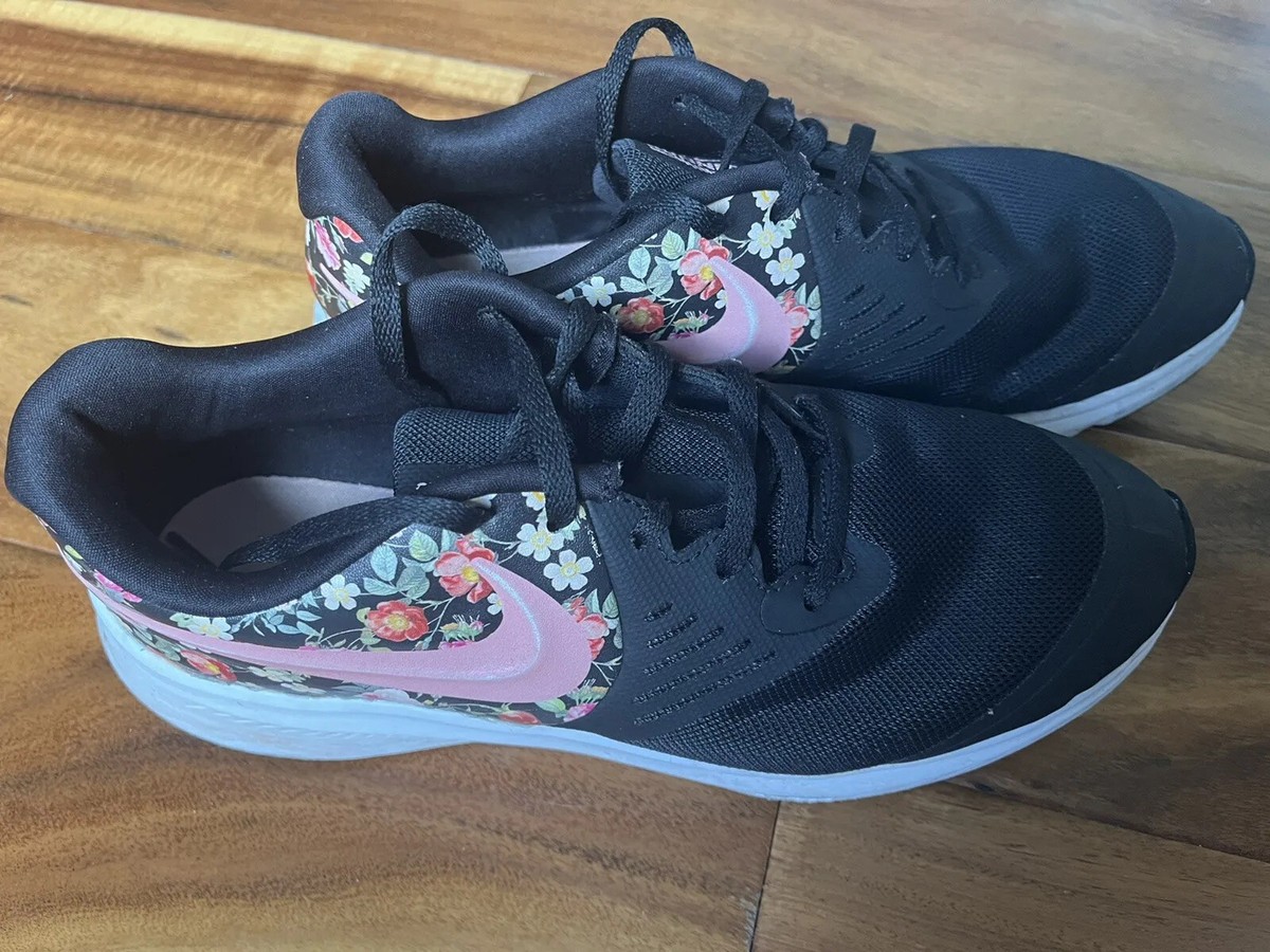 nike floral star runner
