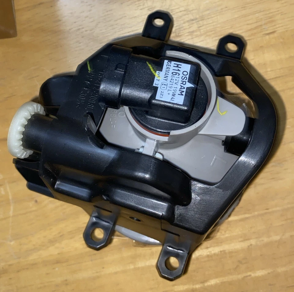 Conjunto de luces antiniebla izquierda Depo 212-2088L-AC para Lexus Toyota 2013-2020 NUEVO Foto 3 de 3