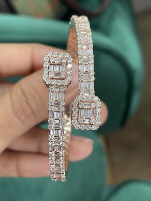 6.88 Ct  Natural Round And Baguette  Diamond Bangle , Rose Gold