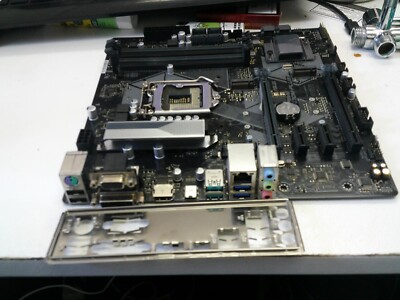 ASUS PRIME H370M-PLUS Motherboard Intel H370 LGA 1151 M-ATX 4xDDR4 1xM.2 HDMI