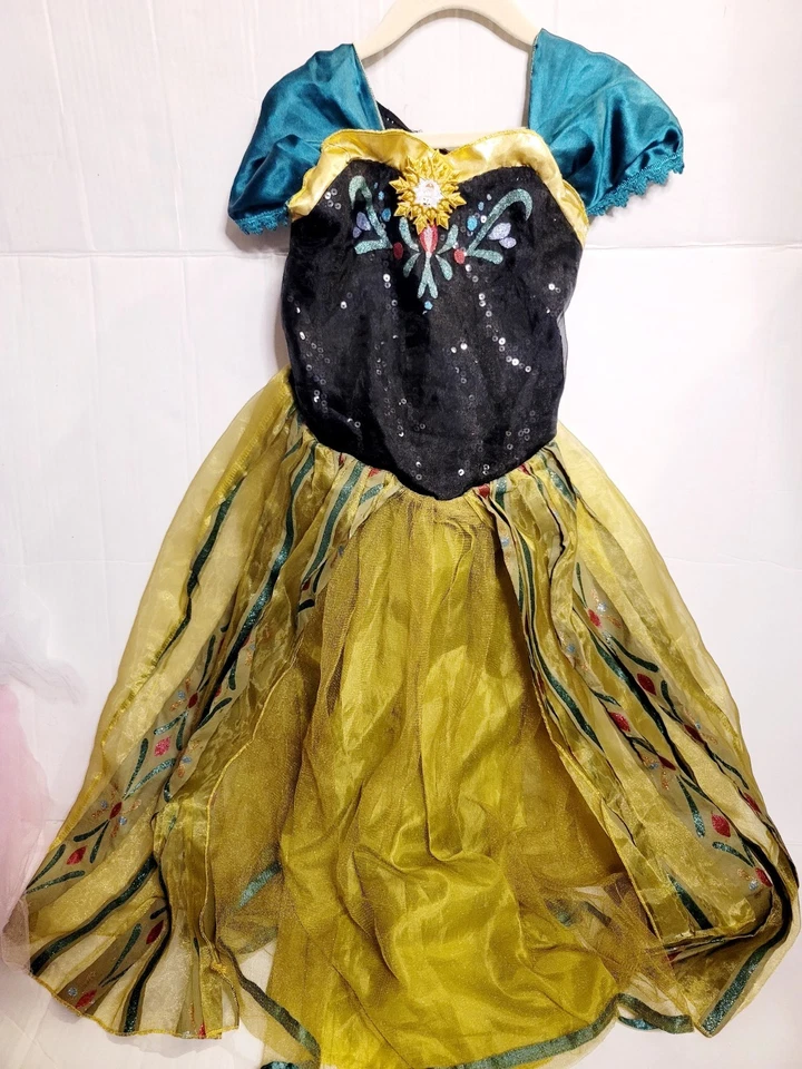 Disney Princess Dresses For Girls 4T Lot Of 10 Princess Dressup Costume - Image 3 of 4