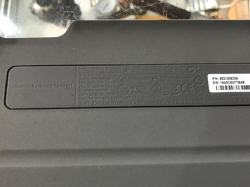 Logitech Ultrathin Keyboard Folio for iPad Mini in Box - For arts Or Not Working - Picture 6 of 14