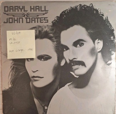 Daryl Hall & John Oates Self Titled Vinyl Record VG/G+ APL1-1144 1975 