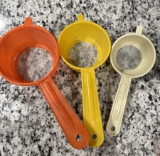 Kitchen Strainer Set Nylon Mesh Strainer 3 Pieces Color By Size 3"-3.75"-4in.