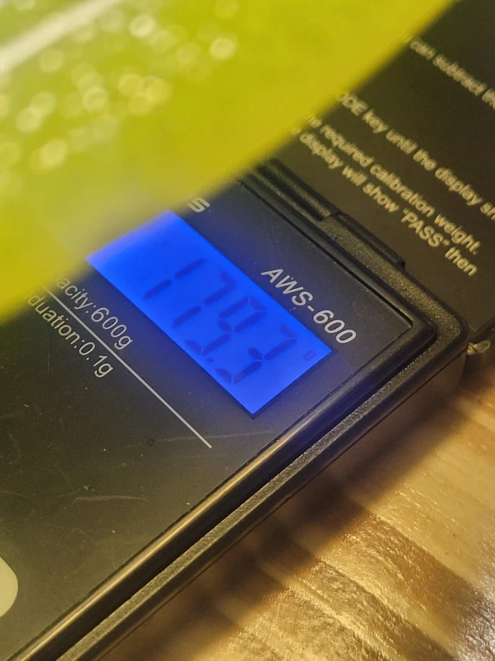 Discmania Mind Bender Simon Lizotte MD1 Metal Flake 175g Yellow/ Gray OOP - Image 4 of 4