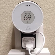 Flair Puck Outlet Mount – Dock for Flair Puck & Power Adapter