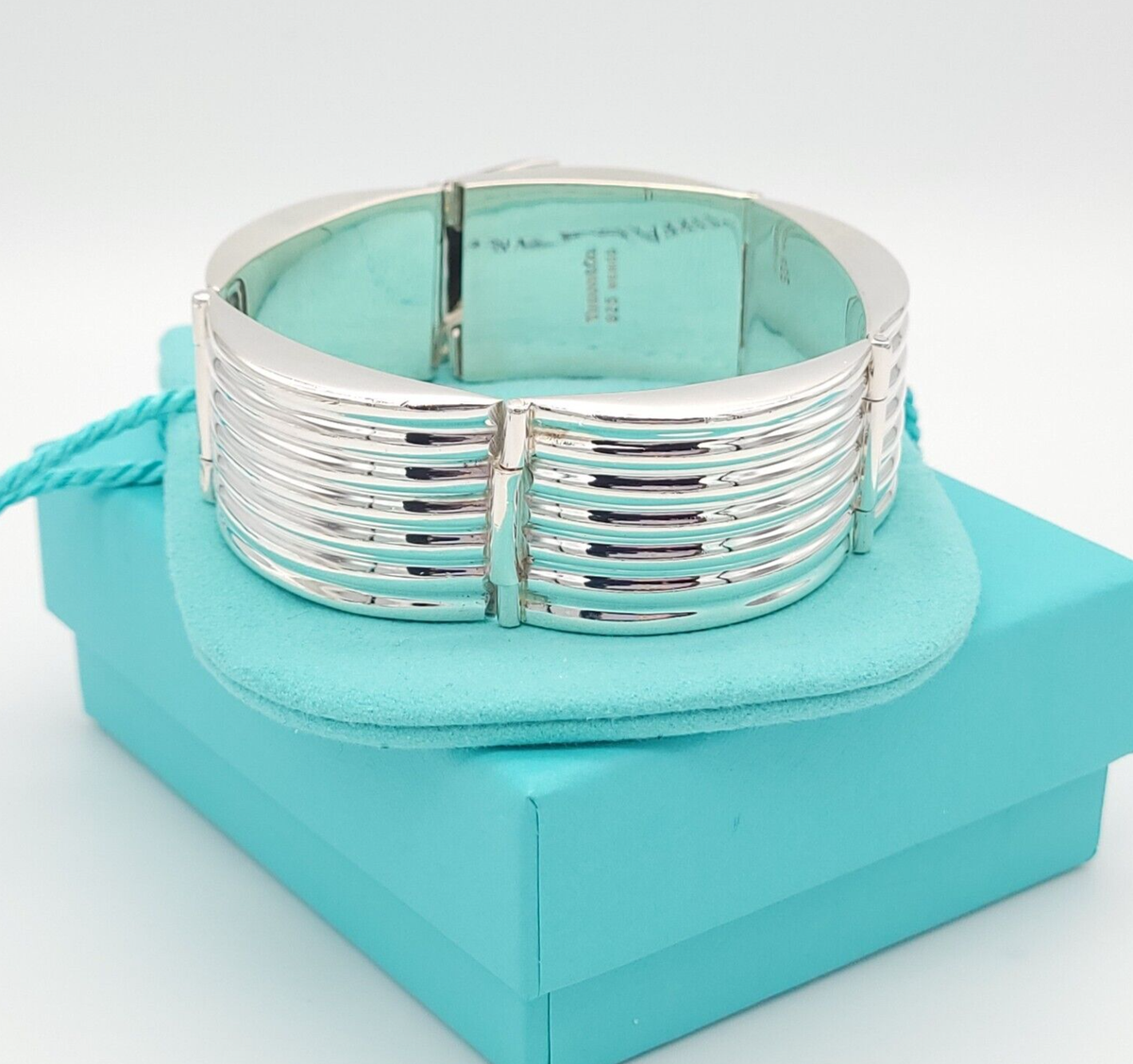 Tiffany & Co. Vintage Ribbed Wide Hinge 7