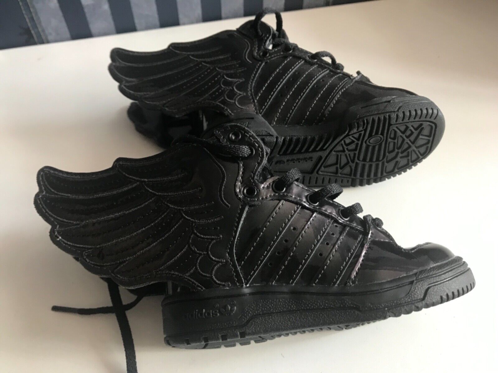 Charmerende skarp lykke Adidas JS WINGS 2.0 I By Jeremy Scott Baby Unisex Sneakers, size 5 US, 4 UK  | eBay