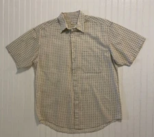 Men's Perry Ellis Button Up Beige Short Sleeve Shirt with pattern SZ. L