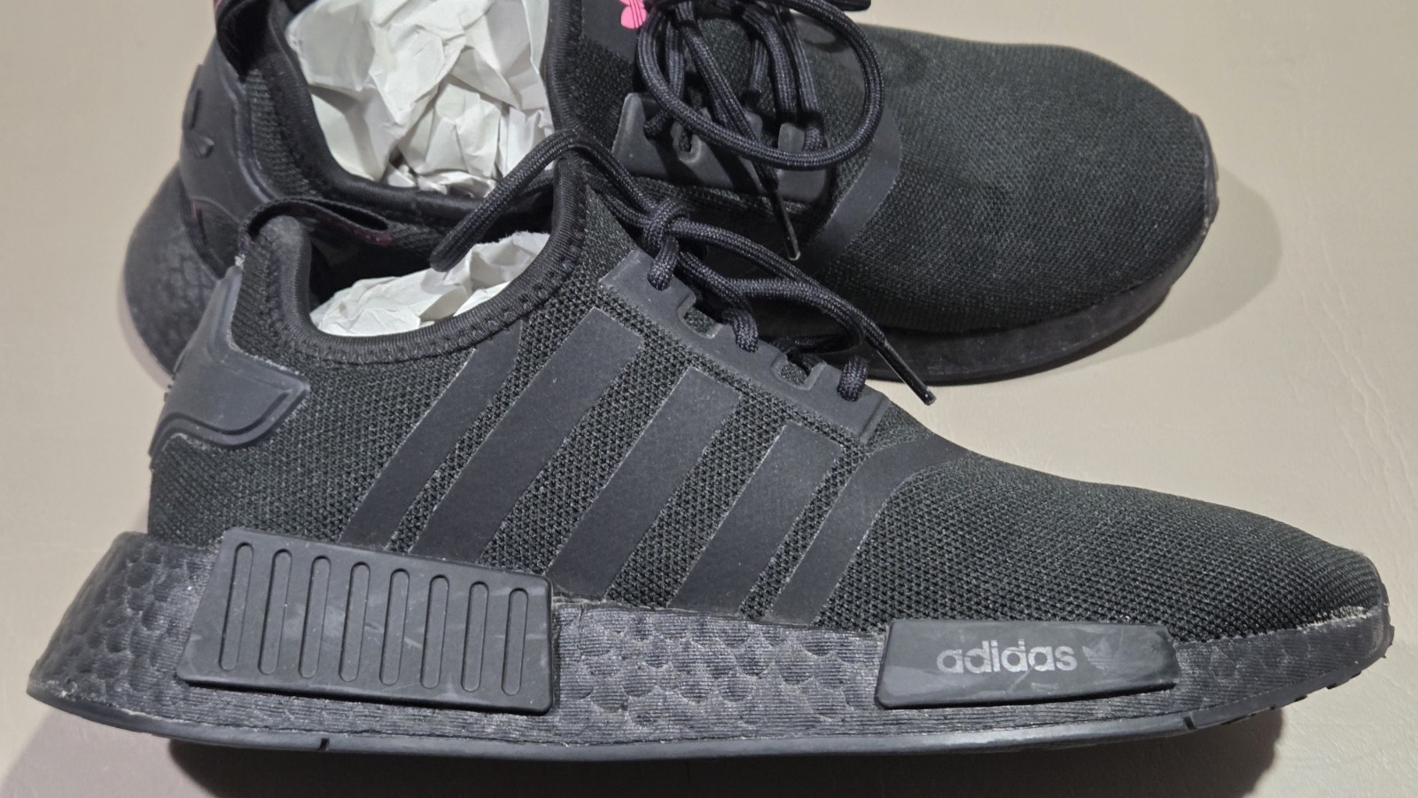 Adidas Originals NMD R1 PrimeBlue Black/Pink Women's Size 8.5 image 6