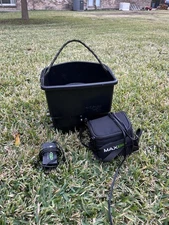 Max Bp Pro Pitching Machine With Battery + Balls