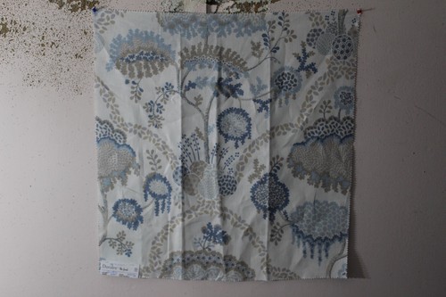 Duralee, Tilton Fenwick, Gum Balls Floral, 26" W X 26" L, Various Colors - Picture 2 of 6