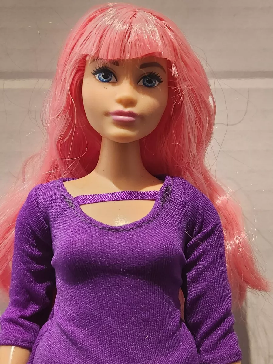 Barbie Dreamhouse Adventures Daisy Doll Curve with Pink Hair