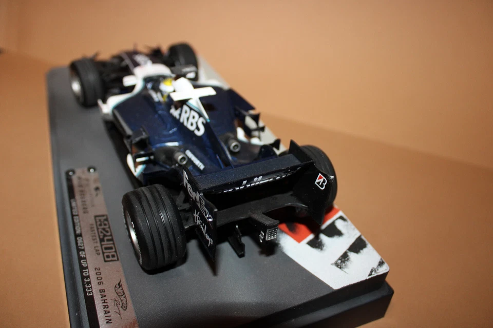 Hot Wheels Modellauto 1:18 Williams F1 Team Nico Rosberg 2006 Bahrain GP OVP - Bild 4 von 4