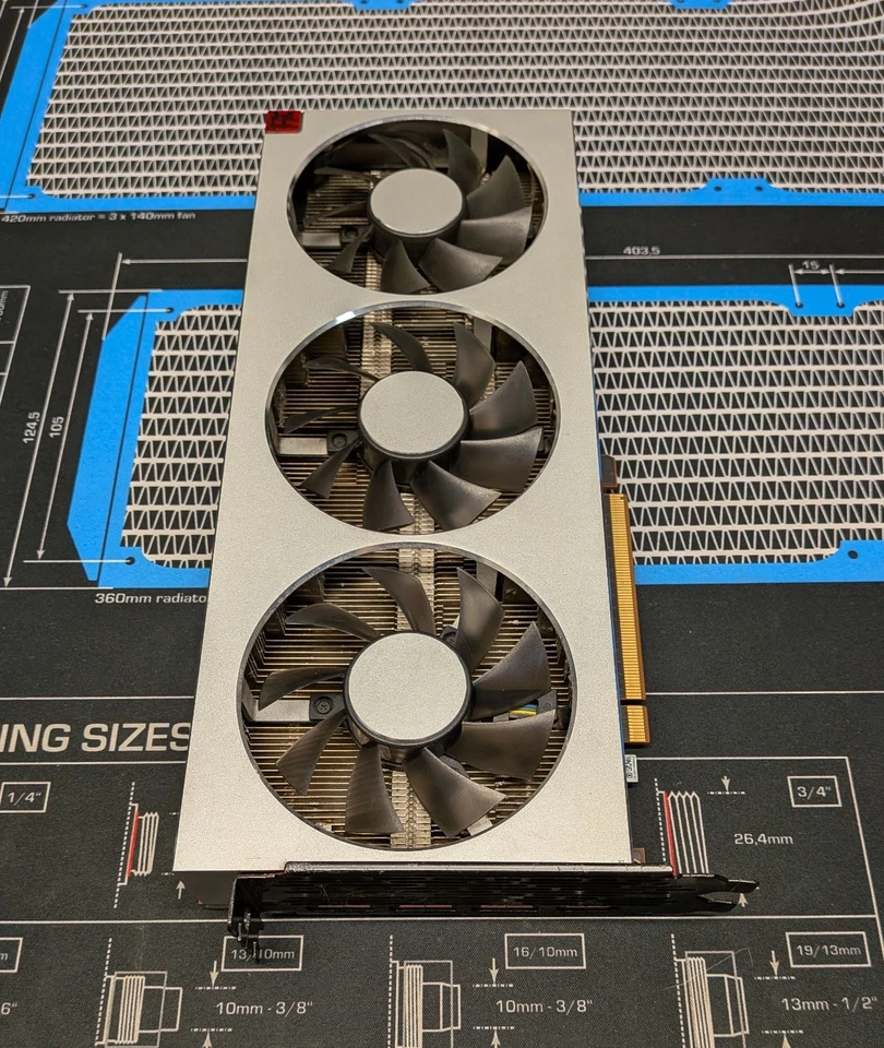 ASUS AMD Radeon VII 16GB 4096-Bit HBM2 PCI Express 3.0 Video Card - Image 4 of 4