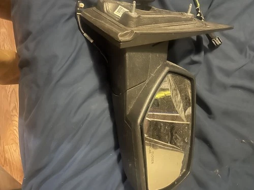 2015 Chevy  Silverado Driver Side and Passenger side Mirror Used