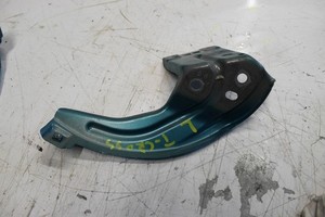 Volkswagen T-Cross 2021 Vorne links Halterung Kotflügel 2GM821135 TTI11544