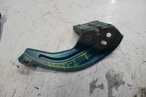 Volkswagen T-Cross 2021 Vorne links Halterung Kotflügel 2GM821135 TTI11544