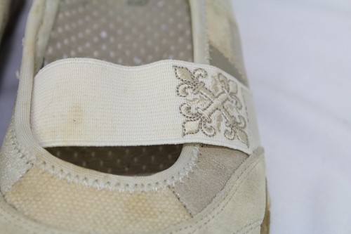 Skechers Relaxed Fit Cooled Memory Foam 46296 Mary Jane Tan Suede Size 6.5 - Picture 3 of 10