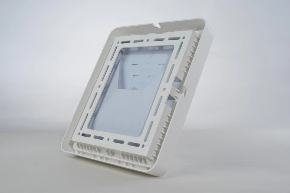 StrandedElectrons Completamente Cerrado Resistente Starlink Mini Montaje Plano Contra Granizo Foto 3 de 4