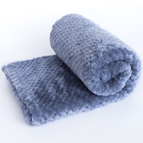 Large Dog Blanket Washable Cosy Fleece Pet Blankets for Dogs Cats Bed Chewproof - Picture 10 of 18