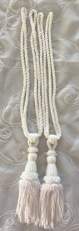 Pair of Curtain Drapery TieBacks Tassels Cord 8” Tassels White