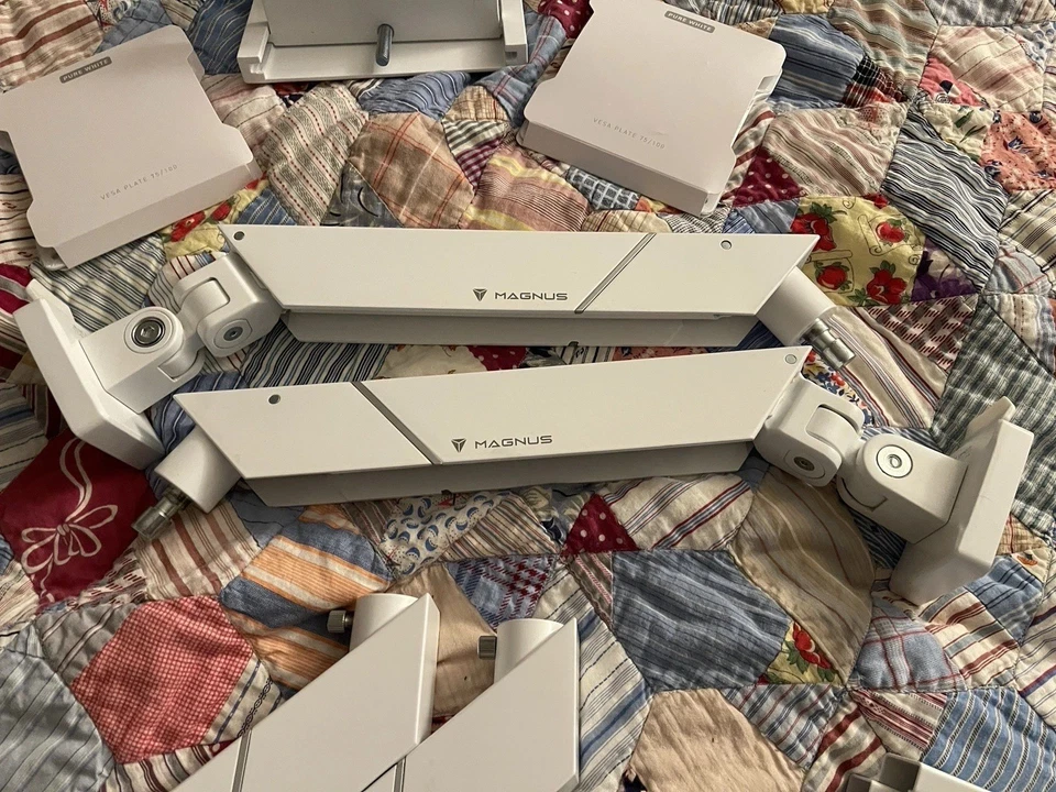 Monitor de braço duplo Secret Lab branco para laboratório secreto - Imagem 4 de 4