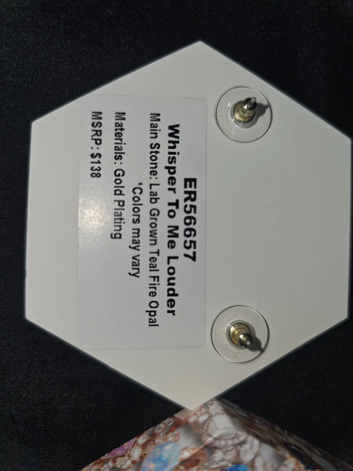 Pendiente Bomb Party Octubre 2025 Whisper To Me Louder ER56657 Oro Ópalo Nuevo con Etiquetas Foto 3 de 4