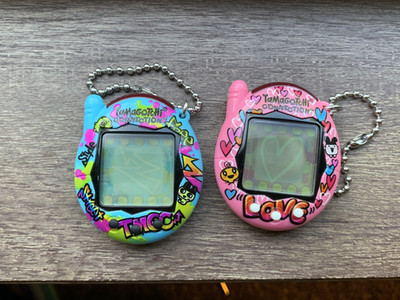 Tamagotchi Connection True Friends Duo w/ Screen Protectors BOTH WORKING