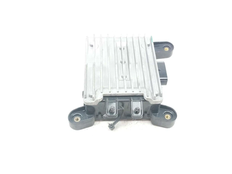 14-18 Indian Chieftain Limited Radio Speaker Amplifier Module 4015979 - Image 2 of 4