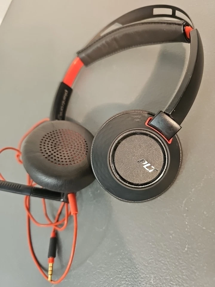 Plantronics Poly Blackwire C5220T Stereo USB-C /3.5mm Jack Corded Headset Stereo - Image 3 of 4