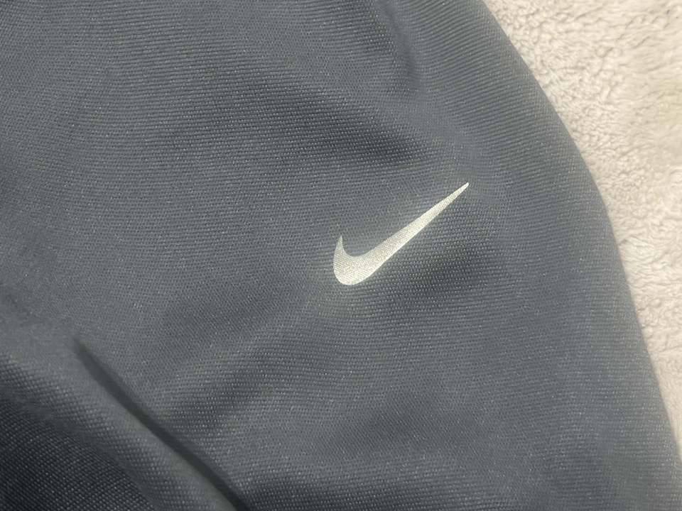 Nike Dri-FIT Pullover Gris 1/4 Cremallera Manga Larga Top Atlético Para Hombre Grande Foto 3 de 4