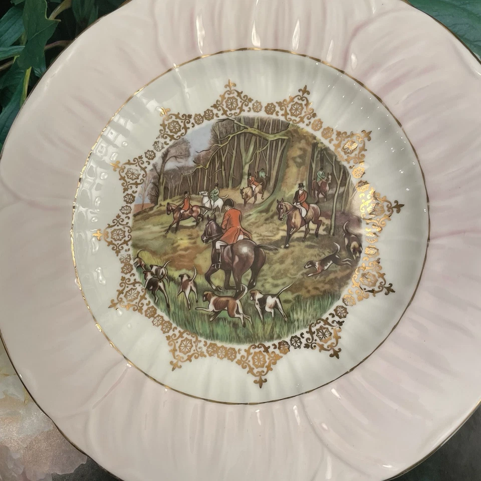 Rare Shelley & Regency Marks Pink Rim Oleander shape Hunting Scene Plate 10.75” - Image 2 of 4