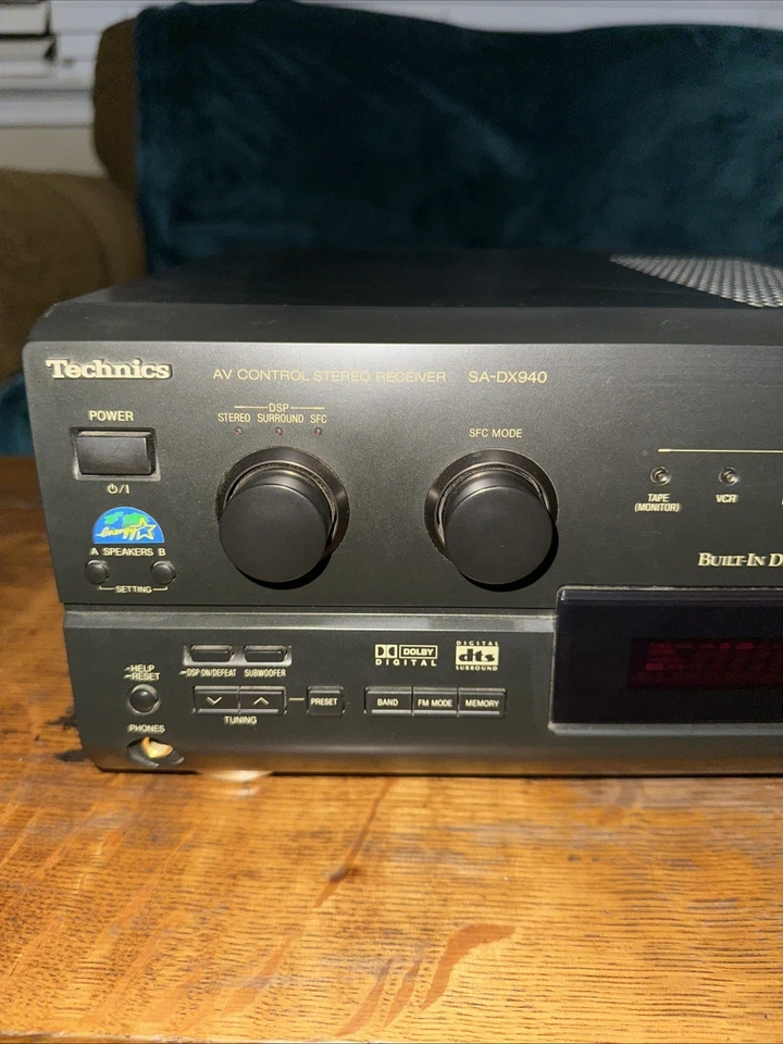 TECHNICS SA-DX940 AV CONTROL STEREO RECEIVER TESTED NO REMOTE W/ORIGINAL BOX - Image 4 of 4