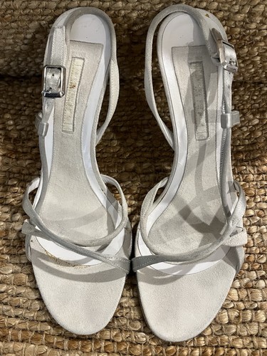 Sandalia de tacón de aguja de satén gris gamuza marfil para mujer Narciso Rodriguez talla 39,5 - Imagen 7 de 19