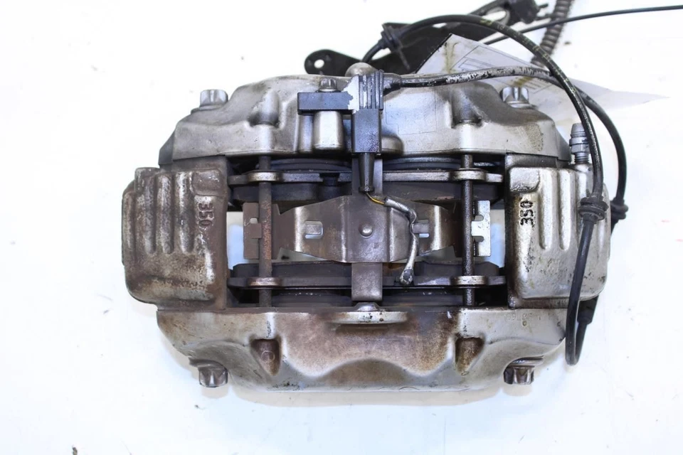 Pinza de disco de freno delantera derecha Mercedes-Benz S550 2007-2013 003-420-64-83-80 OEM Foto 3 de 4